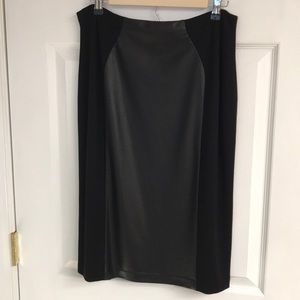 black vegan leather front pencil skirt NEW🎁